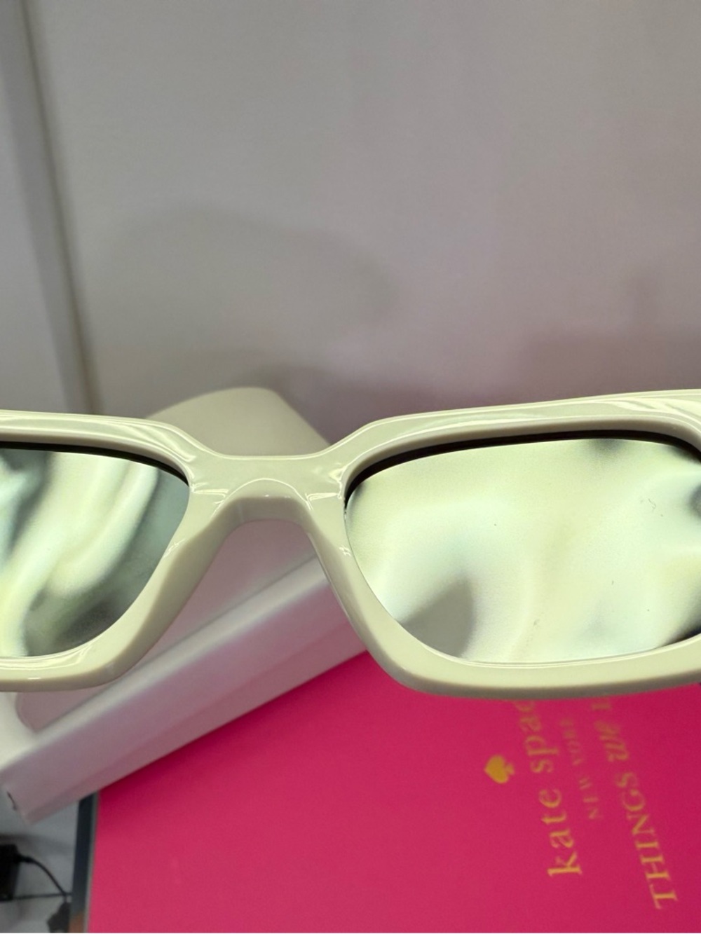 Prada acetate Symbole sunglasses SPR17W white - Picture 14 of 16